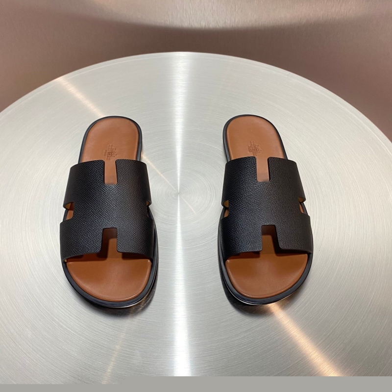H**mes slippers